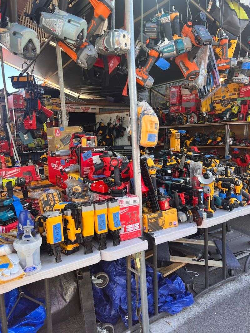Outdoor Swap Meet (Las Vegas) Outdoor Swap Meet (Las Vegas)