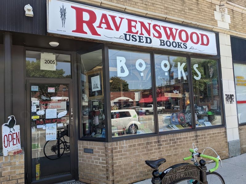 Ravenswood Used Books (Chicago)