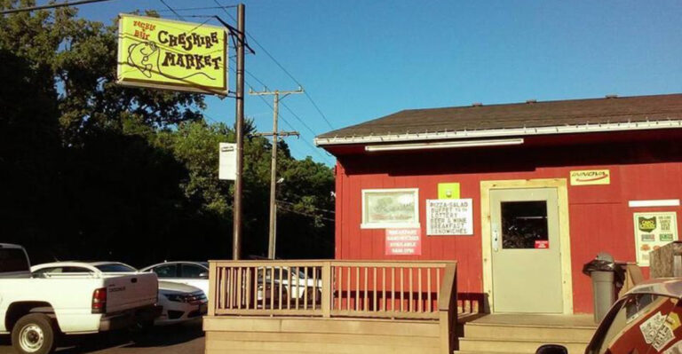 It May Be Deep In The Countryside, But This Ohio Pizzeria Serves A Slice Of Pure Heaven