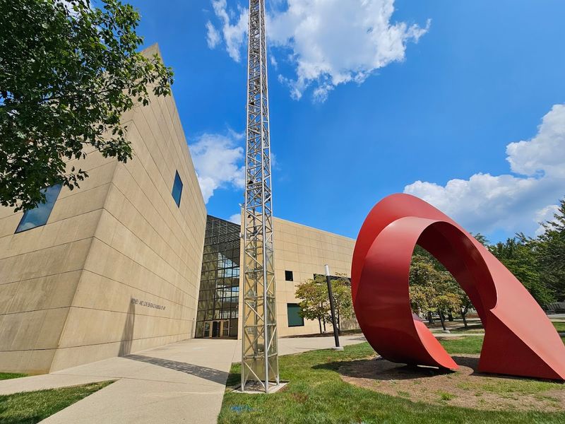 Where Indiana Campus Energy Meets Quiet Focus