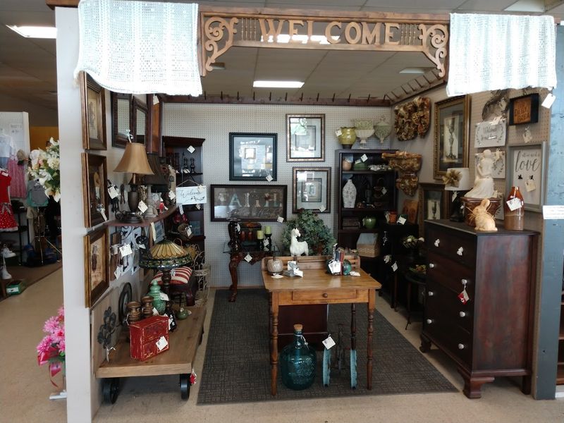 McKenzie Antique Mall – McKenzie