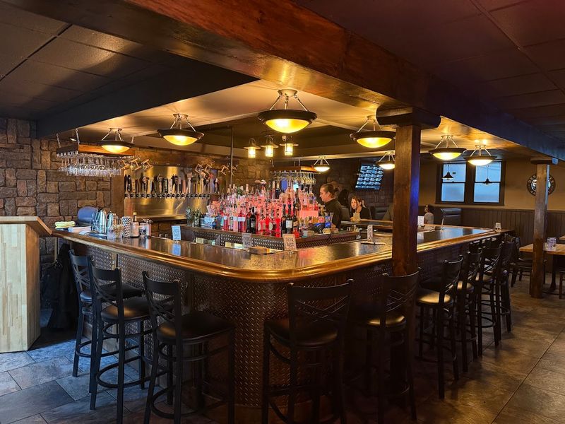 Underground Public House Underground Public House