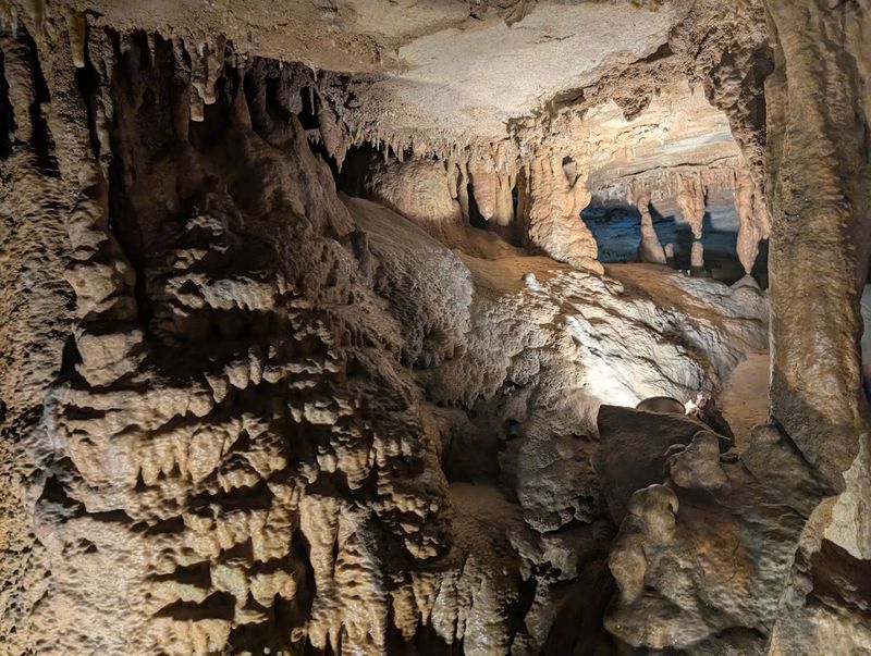 Wyandotte Caves Wyandotte Caves