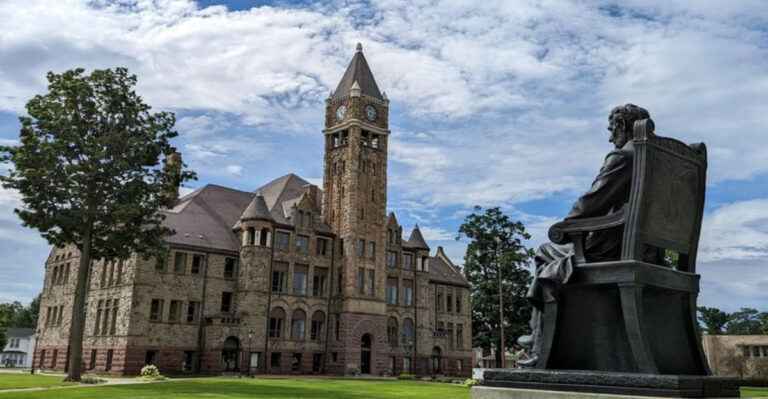 Life Feels Surprisingly Right in These 11 Mid-Sized Michigan Cities