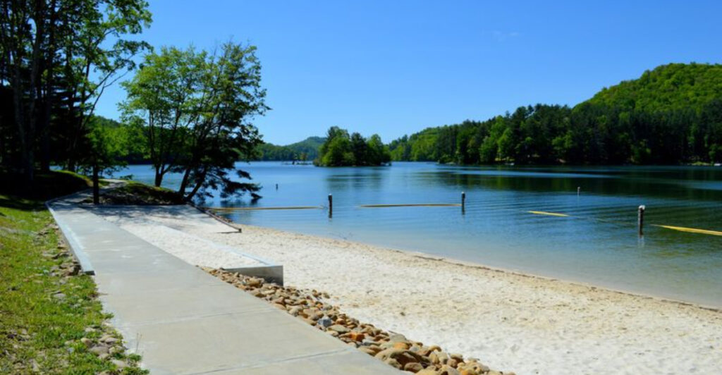 North Carolina’s Most Beautiful Lake Beaches Are Hiding in Plain Sight
