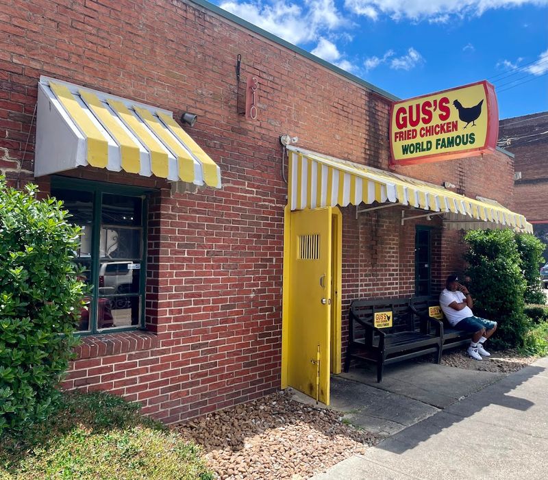 Gus's World Famous Fried Chicken — Memphis