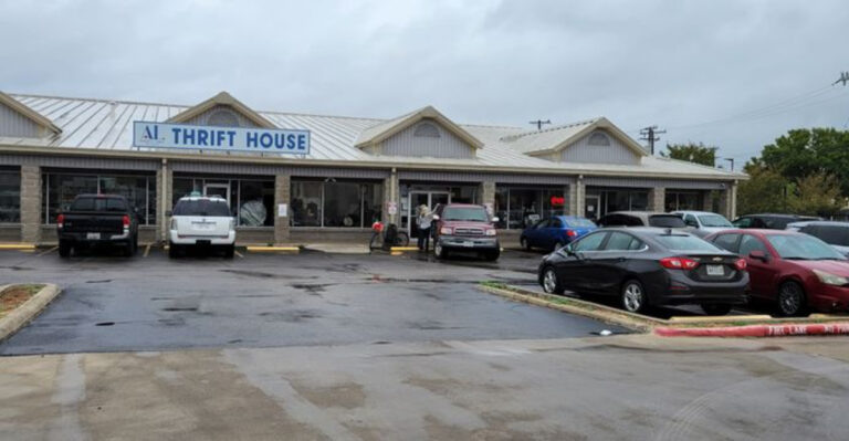People Drive Across Texas To Hunt For Rare Finds At This Gigantic Thrift Store