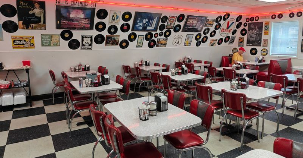 People Drive From All Over Illinois for the Homemade Breakfast at This Humble Diner