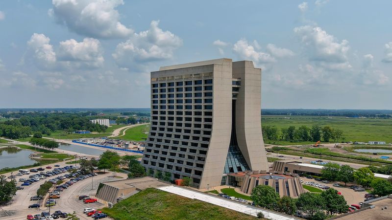 Fermilab (Batavia) Fermilab (Batavia)