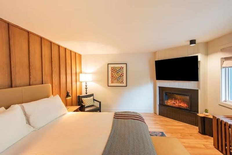 Amenities are selective, but they fit the stay Amenities are selective, but they fit the stay