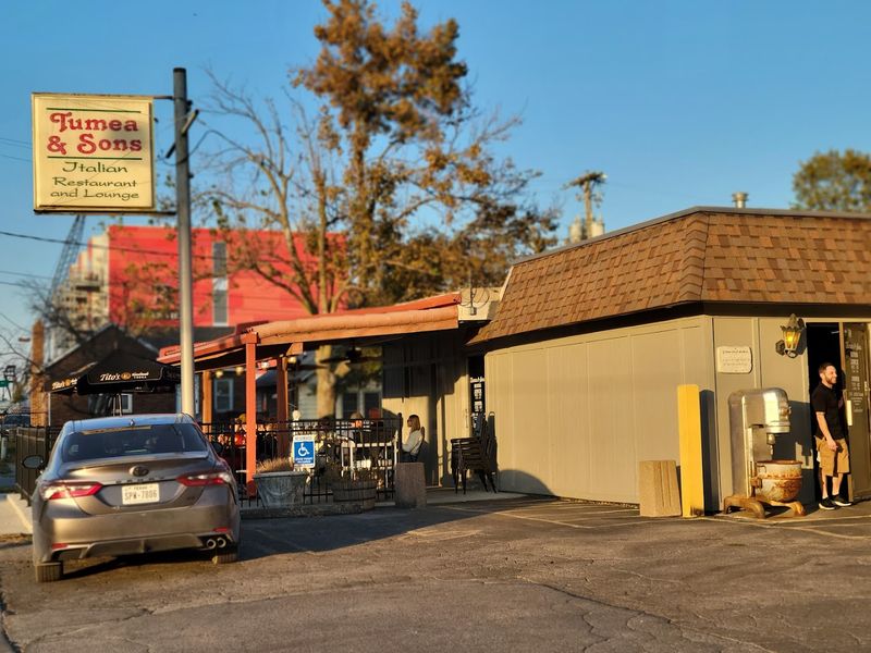 Why This Iowa Italian Staple Works for Groups