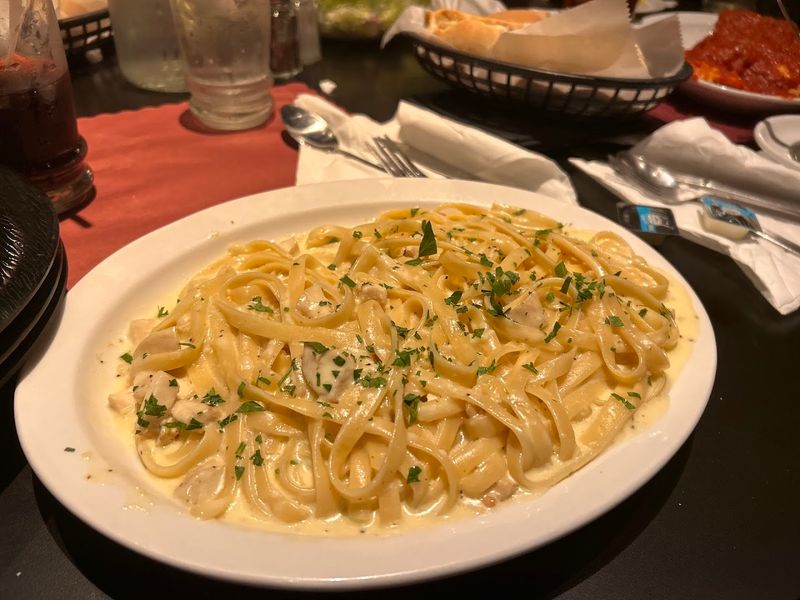 Pastas, Red Sauce, and the Comfort-Food Middle of the Menu