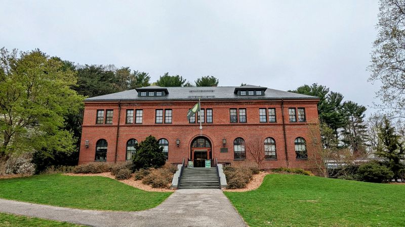 Hunnewell Visitor Center (Boston) Hunnewell Visitor Center (Boston)