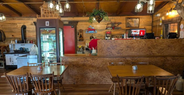 Some Of Tennessee’s Best Catfish Is Served At This Beloved Small-Town Restaurant