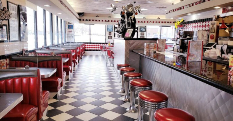 Step Back In Time At These 15 Michigan Diners With Serious 1960s Charm