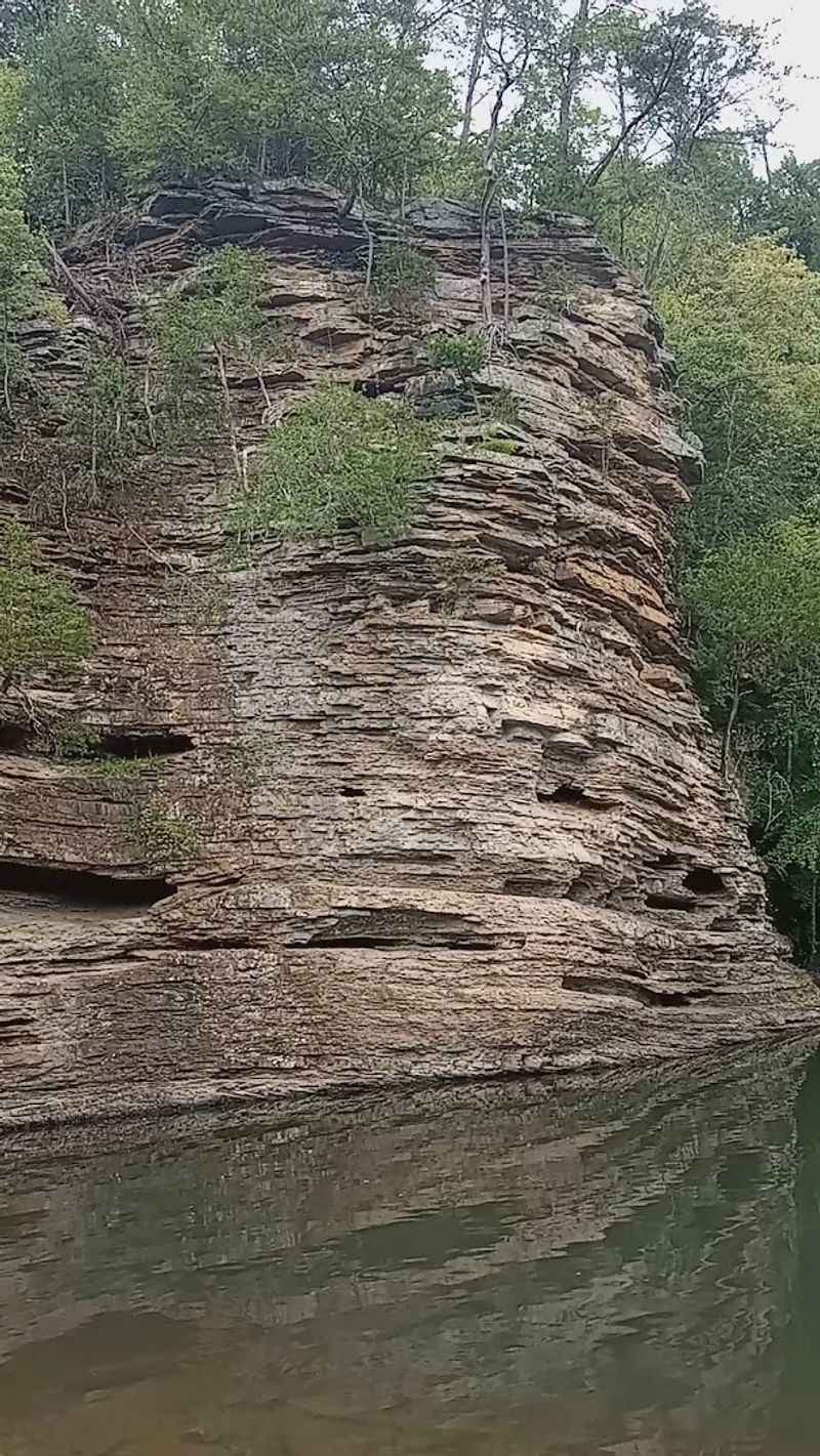 Rocky Cliffs for the Adventurous Souls