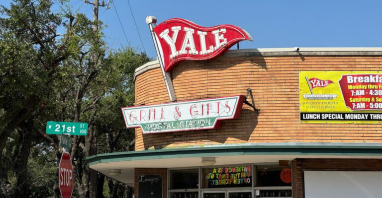 Texas Locals Say This Yale Street Spot Serves the Comfort Food Everyone Craves