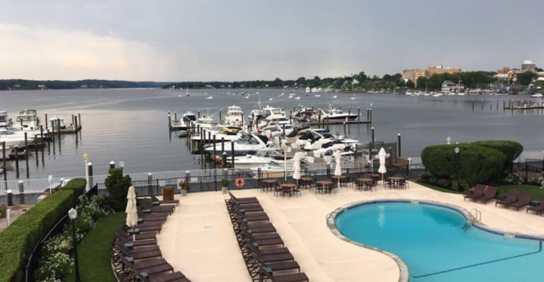 The 16 Most Scenic Outdoor Dining Spots in New Jersey for 2026