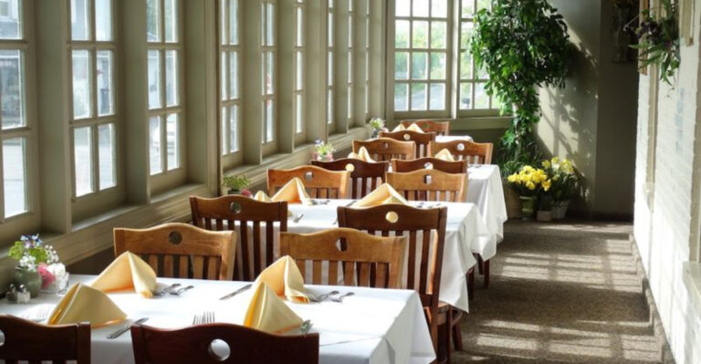 The 16 Pennsylvania Restaurants That Never Lost Their Charm