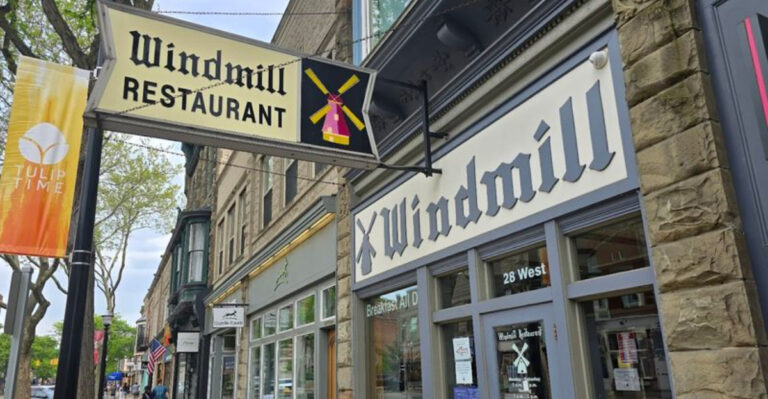 The Fried Cinnamon Roll at This Michigan Eatery Might Become Your New Obsession