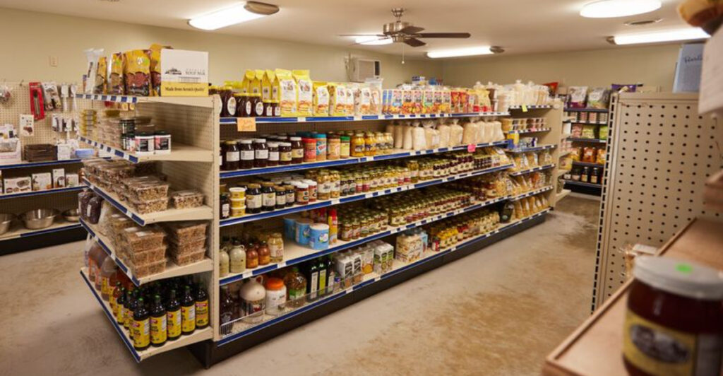 The Homemade Food At This Tennessee Mennonite Market Makes Every Mile Worth The Drive