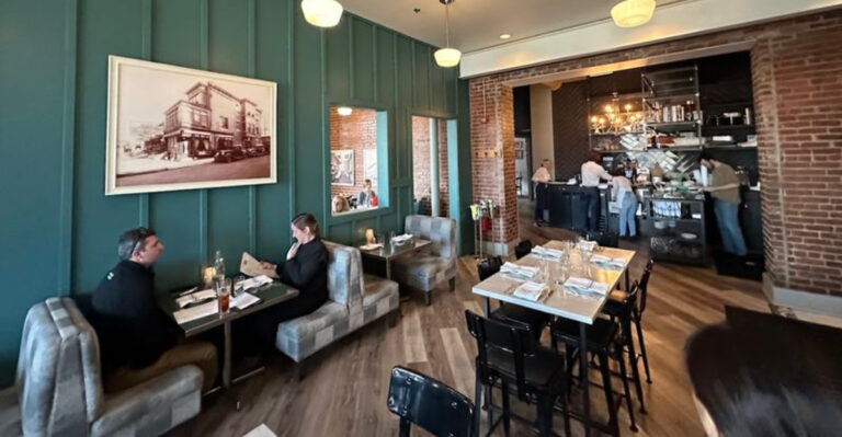 The Southern Comfort Food At This Tennessee Restaurant Deserves Far More Attention