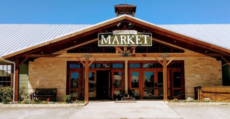 The Texas Amish-Style Market Where Homemade Treats and Old-Fashioned Finds Fill the Shelves