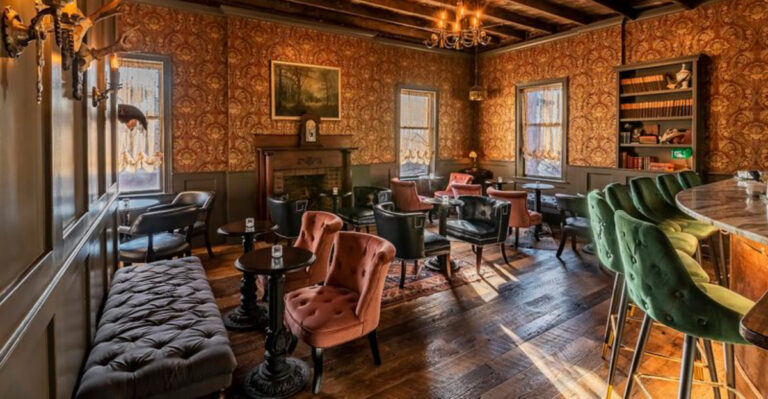 These 14 Undercover New Jersey Speakeasies Are Hiding Behind Curtains, Doors, And Blank Walls