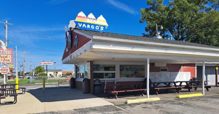 These 6 Classic Drive-In Restaurants In Ohio Will Take You Back In Time