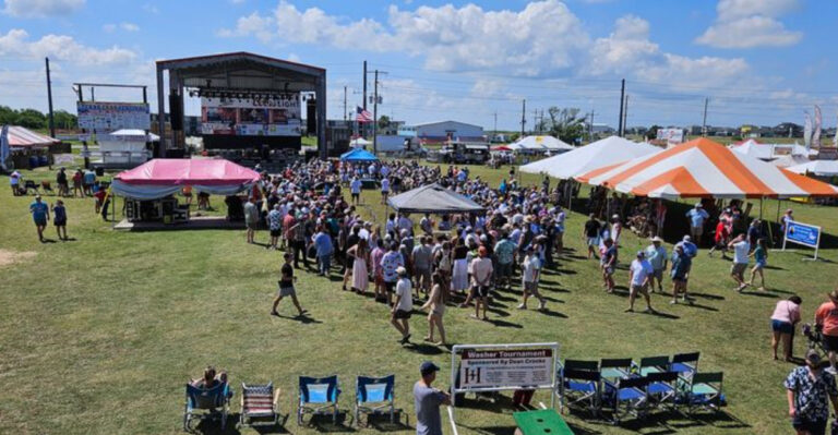 These 8 Texas Seafood Festivals Are Perfect for a Laid-Back Getaway