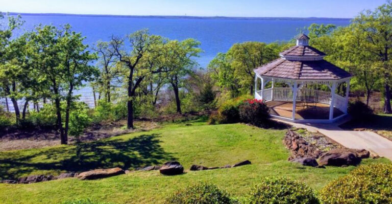 This Beautiful Inland Beach Is Just an Hour From Dallas — and Entry Is Only $7