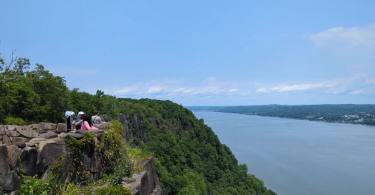 This Bergen County Overlook Might Be New Jersey’s Most Jaw-Dropping View