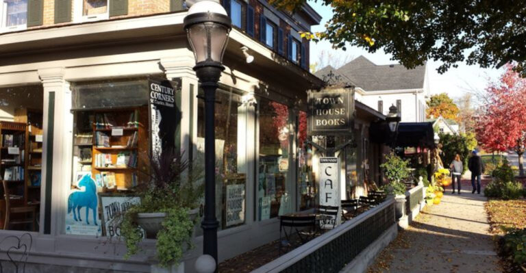 This Charming Illinois Bookstore Cafe Is a Reader’s Paradise With Coffee Worth the Trip