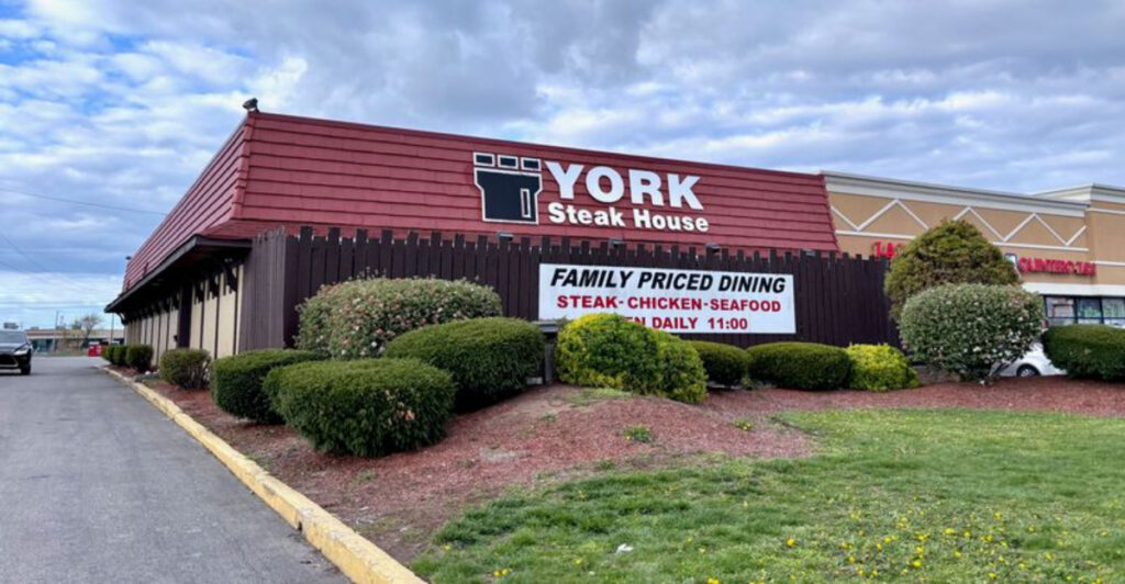 This Charming Ohio Steakhouse Is Worth Every Penny