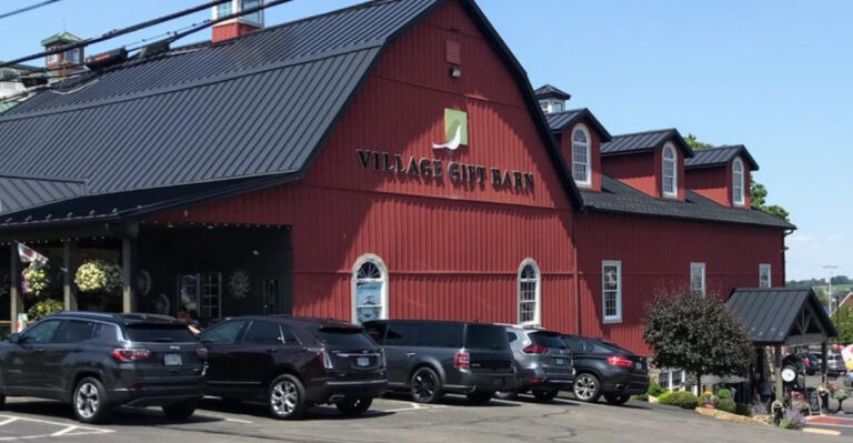 This Giant Ohio Gift Store Leaves Almost Everyone Amazed By Its Size