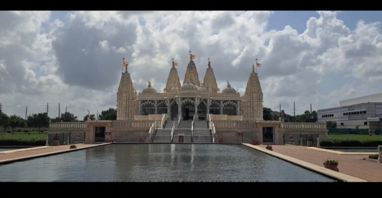 This Massive Texas Temple Feels Like Stepping Into Another World