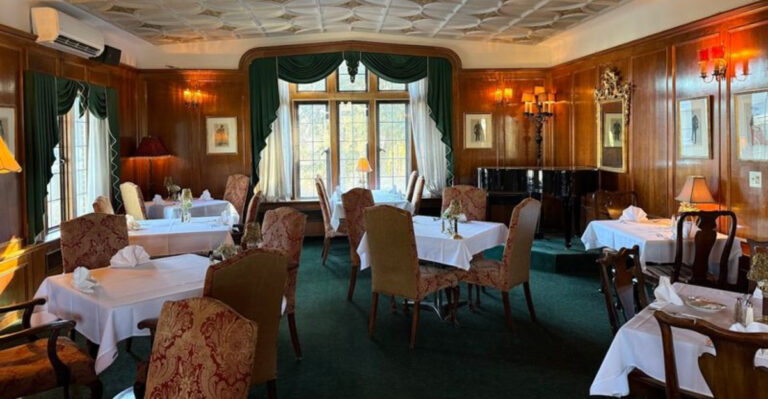 This Michigan Restaurant Inside A Historic Inn Feels Like A Secret Little Escape
