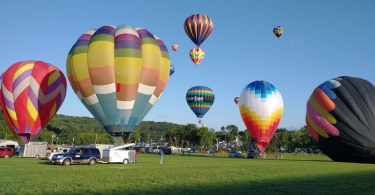 This New Jersey Farmers’ Fair Sends Hot Air Balloons Into The Sky Every Evening