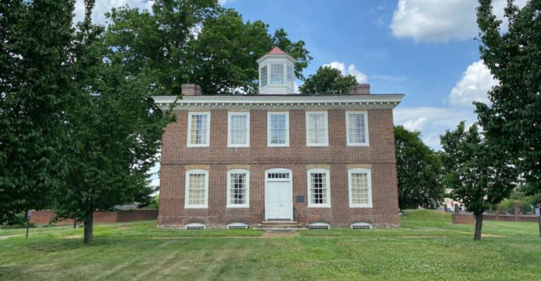 This New Jersey House Predates America And Still Stands Near The Delaware River