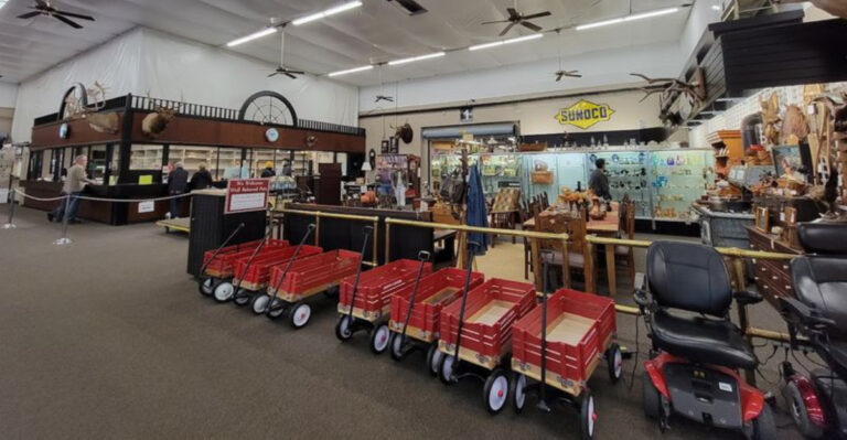 This Ohio Antique Wonderland Is Filled With Treasures Worth Digging For