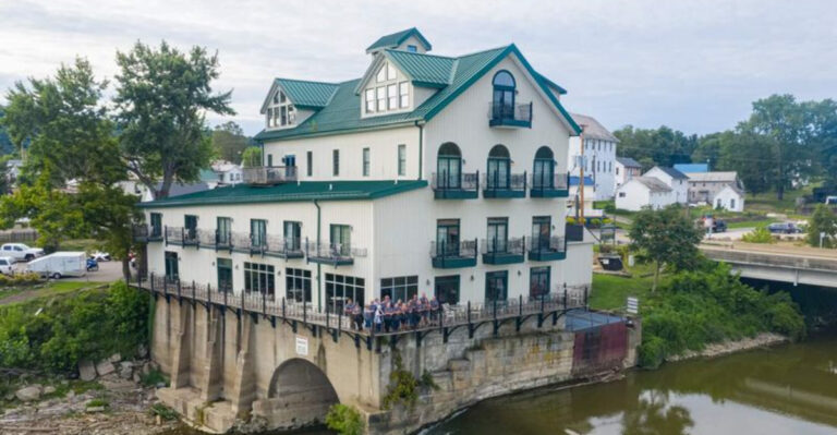 This Ohio Restaurant Makes Every Mile Of The Drive Worth It