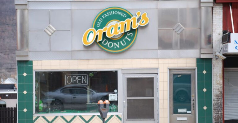 This Pennsylvania Donut Crawl Is Why Travelers Are Hitting the Road for Retro Donuts