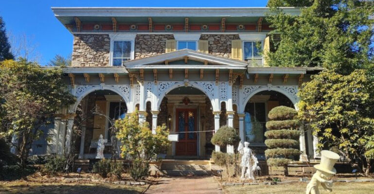 This Pennsylvania Museum Brings Together the Paranormal and the Prince of Darkness