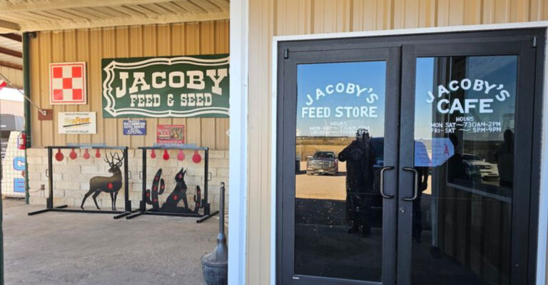This Rural Texas Cafe Serves A Famous Strawberry Cake Worth Saving Room For