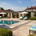 This Stunning New York Villa Feels Like a Scenic Escape With Every Meal