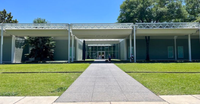This Stunning Texas Art Museum Sits Hidden in a Quiet Neighborhood — And It’s Always Free