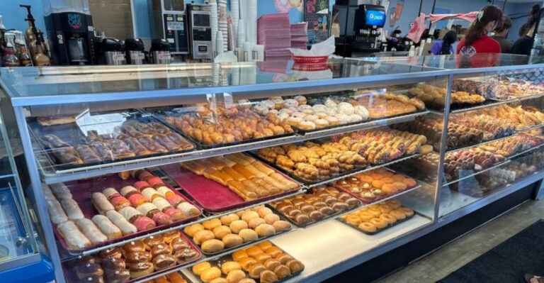 This Tiny Missouri Cafe Has Built a Big Following for Its Famous Donuts