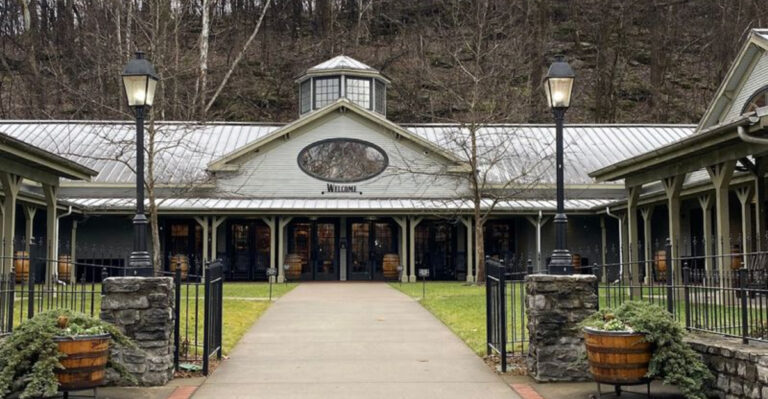 This Tiny Tennessee City Looks Like It Was Lifted Straight From Europe