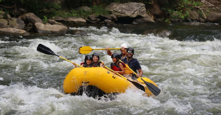 Thousands Of Tennesseans Love This Scenic Little River Float Adventure