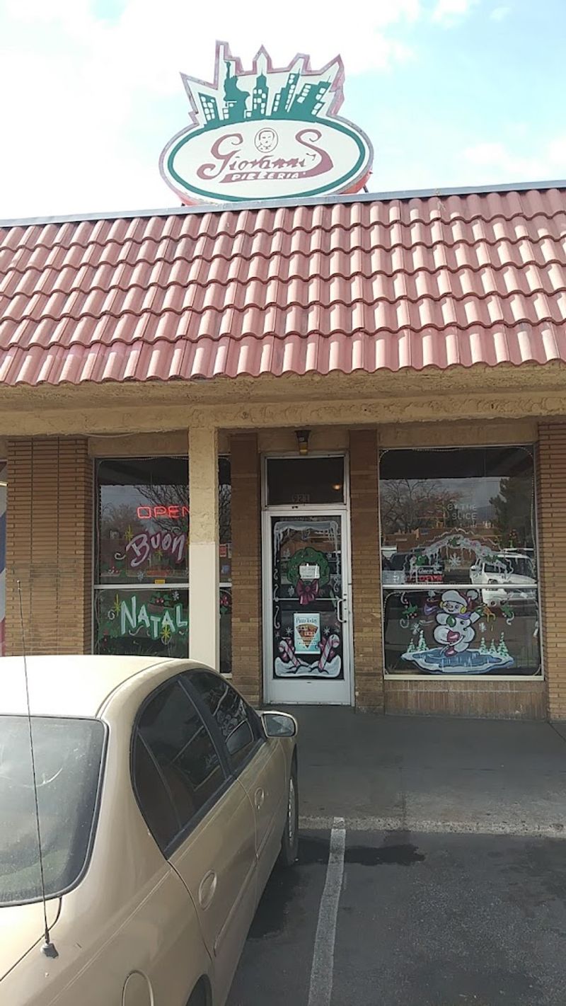 Giovanni's Pizzeria (Albuquerque) Giovanni's Pizzeria (Albuquerque)